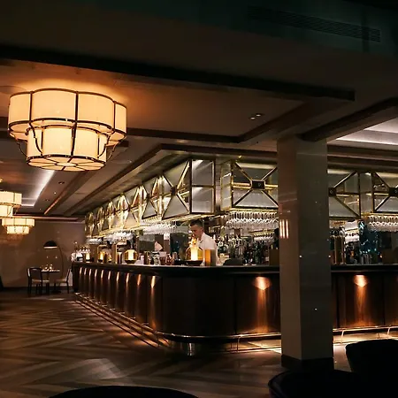 Montcalm Royal House, Hotel 5*