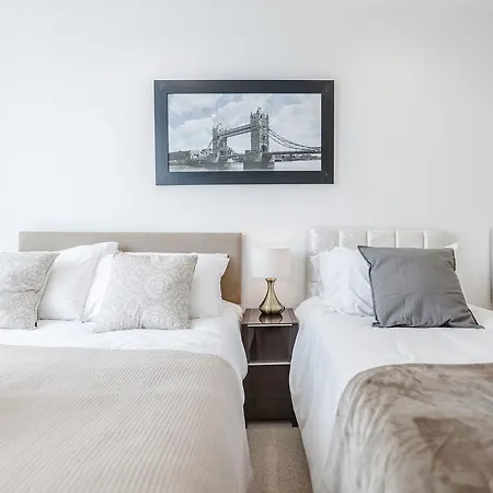 Apartment Luxury Stratford *