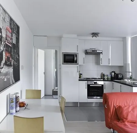 Apartment 202 London
