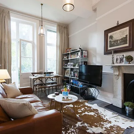 Kensington - Warwick Road Aparthotel 3*