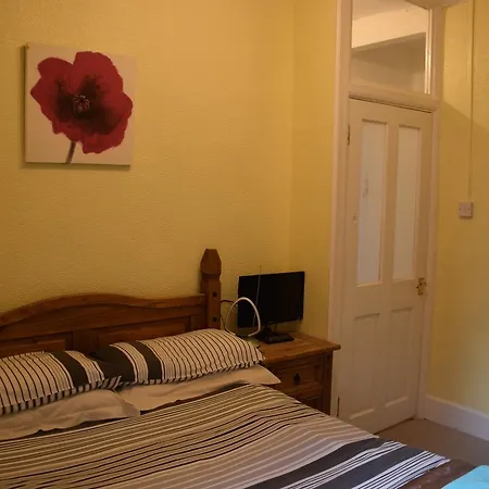 4 Bedroom & 2 Bedroom