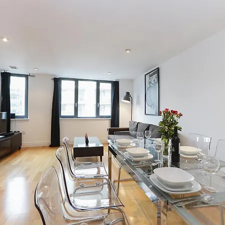 Hyde Park Apartment