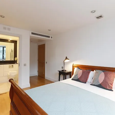 Hyde Park Apartment