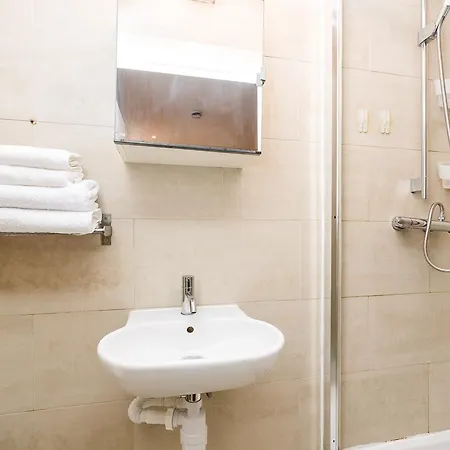 Riverbank Stay * London