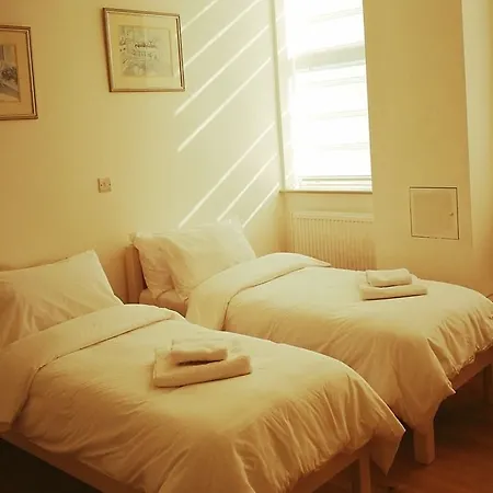 Forest House Hotel 3*