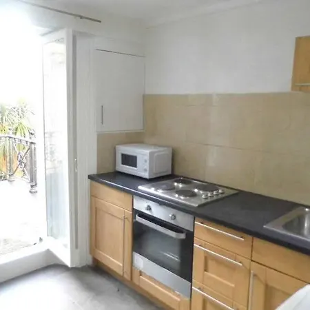 36 Hyde Park Gate Лондон