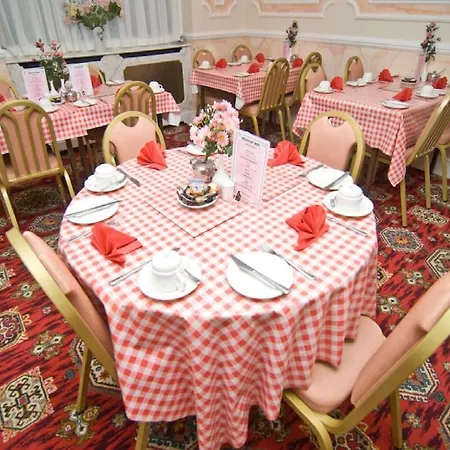 Hotel St George's London