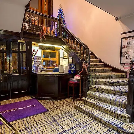 Hotel Harefield Manor 3*
