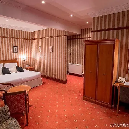 Hotel Harefield Manor 3*