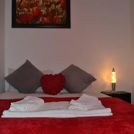 Forest In 4* London