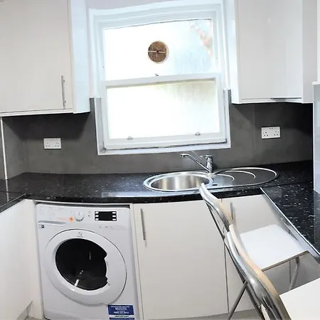 Apartment Ifield Road By Mayfair London