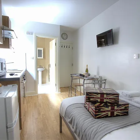 Short Low Budget Apartment Wembley