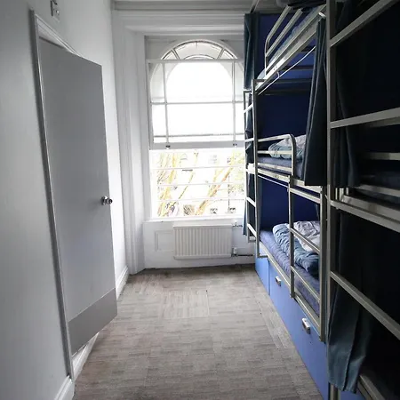Smart Hyde Park Hostel London
