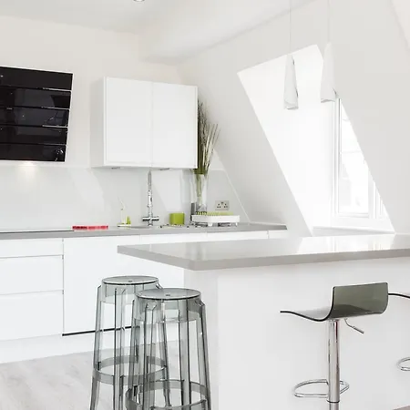 Soho Luxury Apartment *