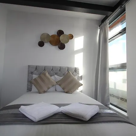 Stratford Guest house London
