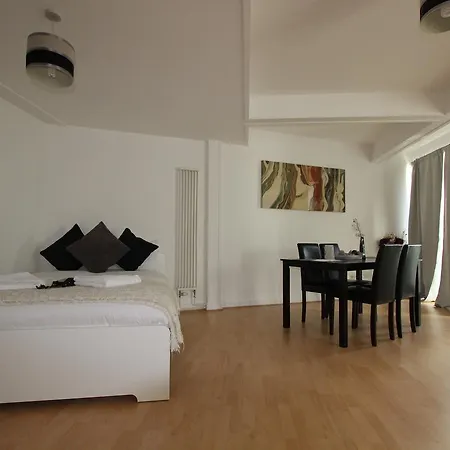 Guest house Stratford