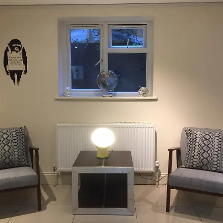 Hostel Mapesbury London