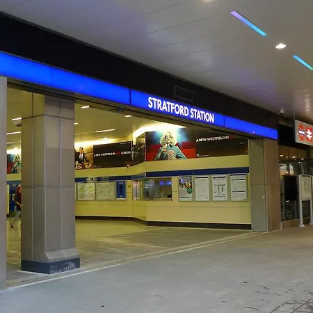 Guest house Stratford London