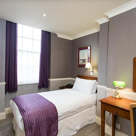 The Clarendon Szálloda 3*
