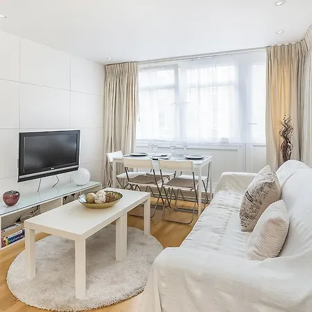 London Apartment Apartment