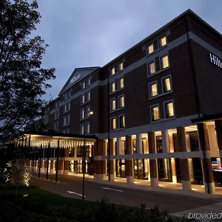 Hotel Hilton London Heathrow Airport Terminal 5 4*