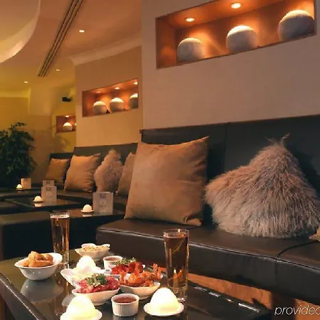 Hotel The Colonnade 4*