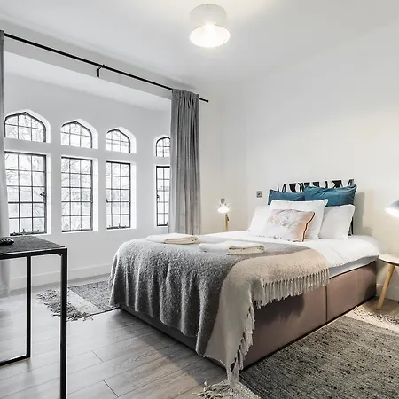 Luxury In Apartment *
