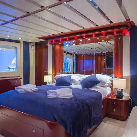 Absolute Pleasure Yacht London
