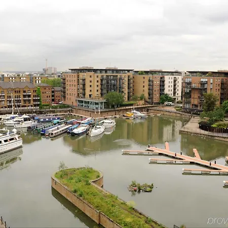 Apple Apartments Limehouse Basin *