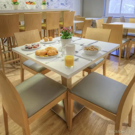 호텔 Comfort & Kings Cross St. Pancras 런던