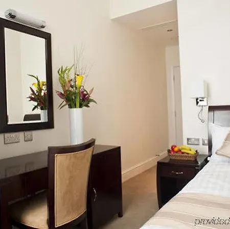 The Kensington Szálloda 3*