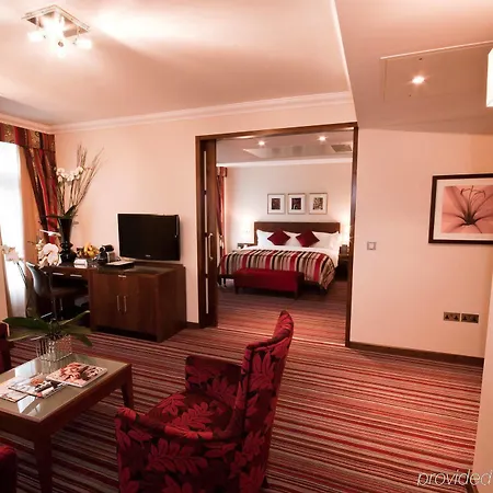 The Rembrandt 4*