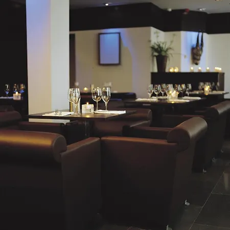 Radisson Blu Hotel, Marble Arch - Formerly Sussex Hotel 4*