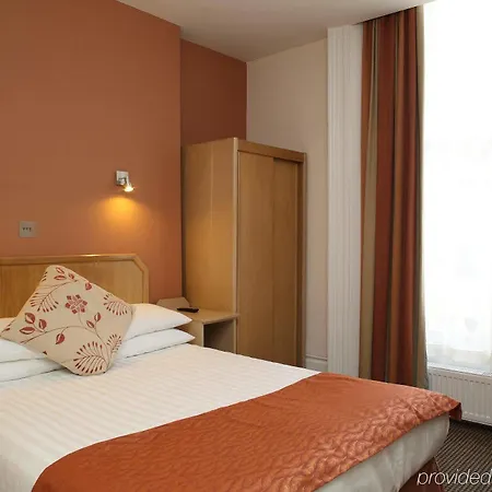Phoenix 4*
