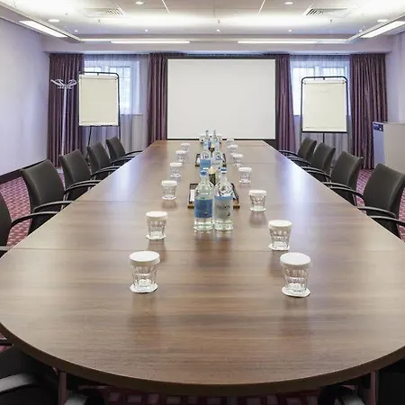 Doubletree By Hilton London Heathrow Airport Hotel