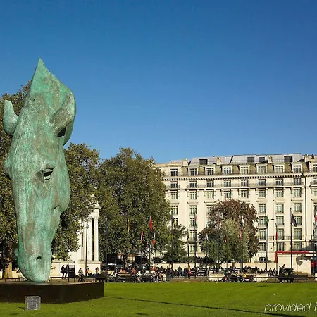 Marriott Park Lane 5*