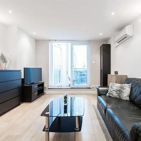 Harrow Apartment Hotel