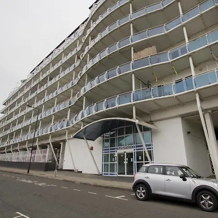 Harrow Apartment *