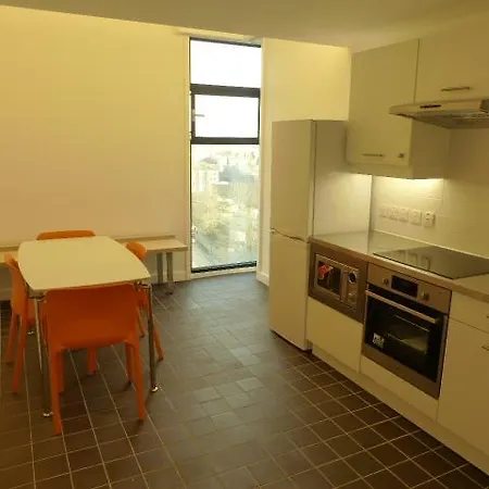 Torquay House Hostel *