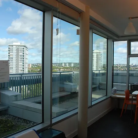 Torquay House Hostel *