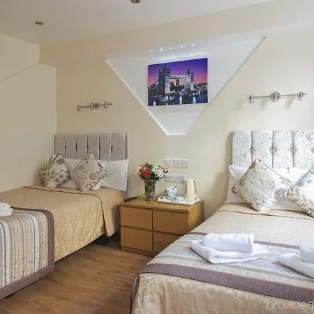 Linden House Hotel 3*