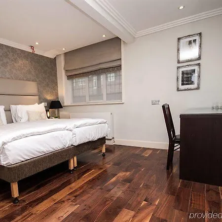 The Pillar Hotel 4*