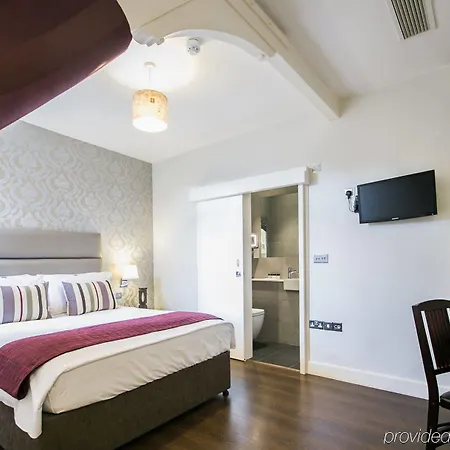 The Pillar Hotel