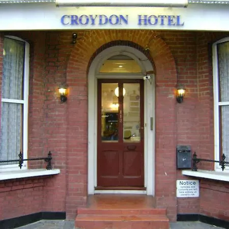 Croydon Hotel 2*