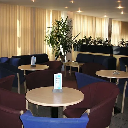 希思罗圣吉尔斯 - 圣吉尔斯酒店 Feltham