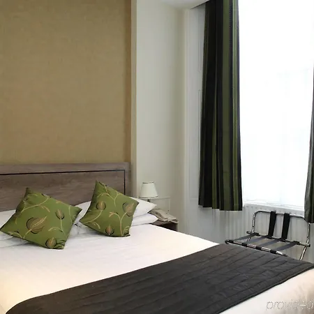 Kensington Gardens Hotel 2*