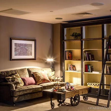 Cove Cannon Street Hotel 4*