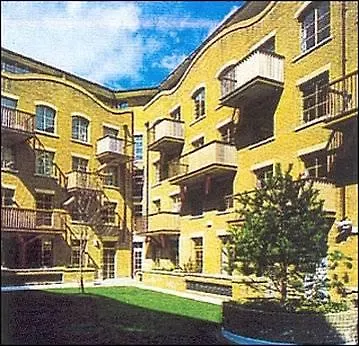 Apartment Tower Bridge