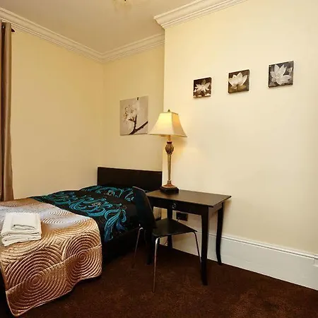 Easyroomlet 2*