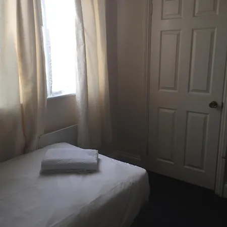 Mary Rose Hotel 2*